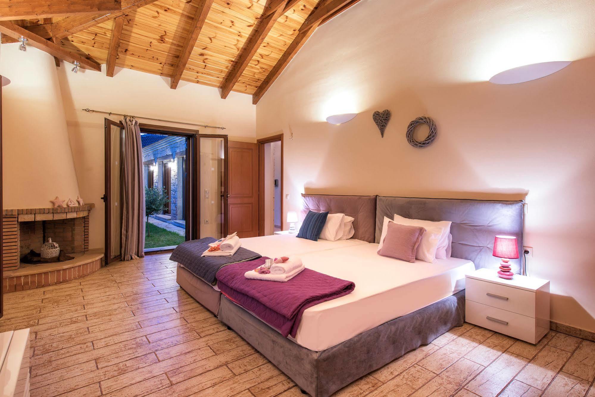 Astarte Villas - Kyveli Villa Vanato Bagian luar foto