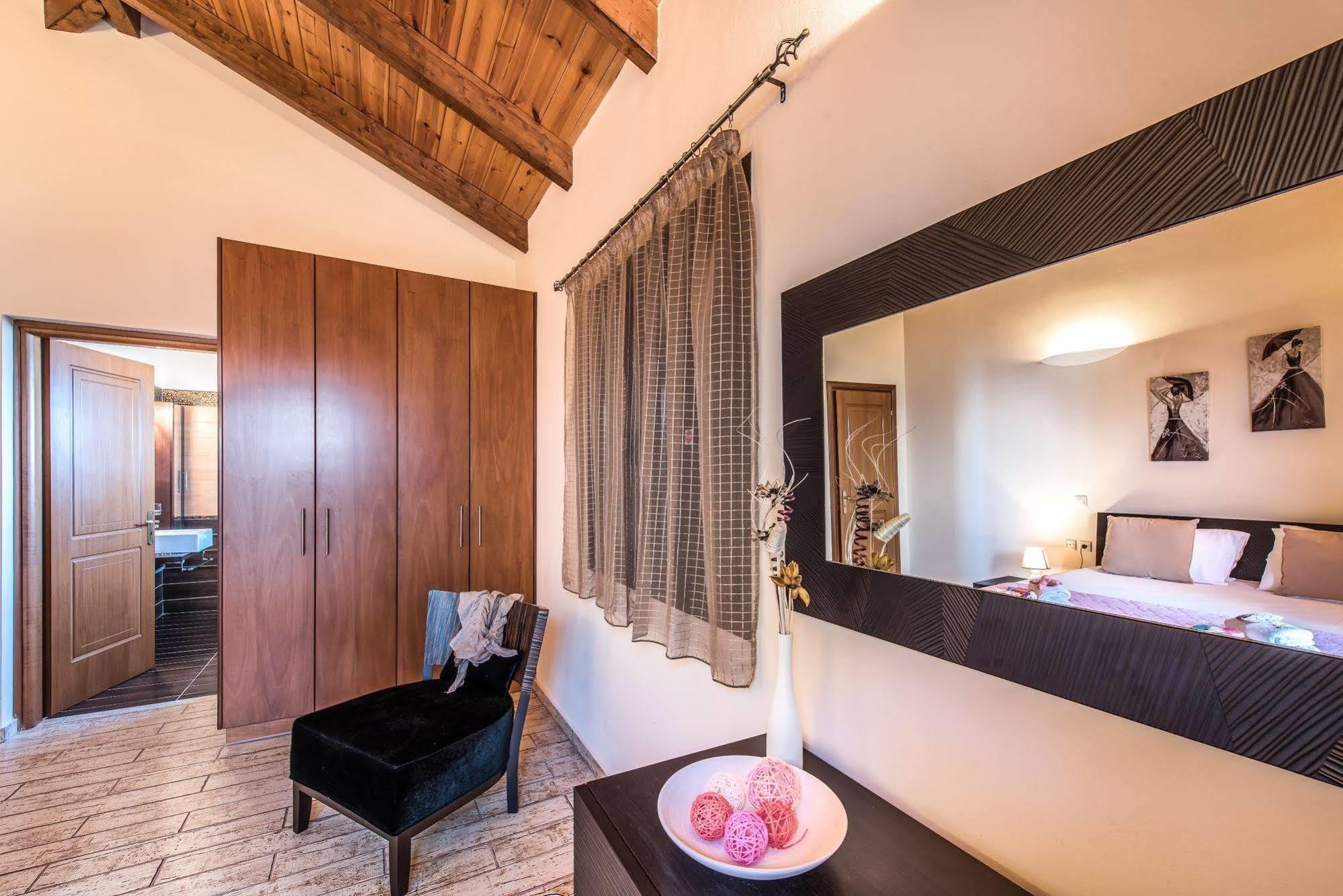 Astarte Villas - Kyveli Villa Vanato Bagian luar foto